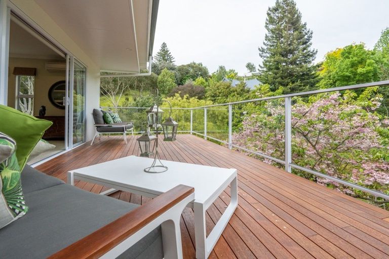 Photo of property in 51 Greenwood Road, Havelock North, 4130