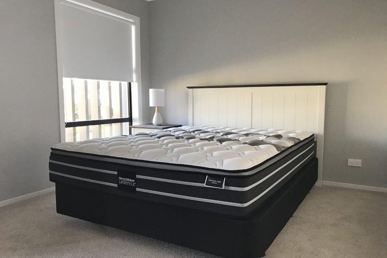 Photo of property in 73a Mapou Road, Hobsonville, Auckland, 0616