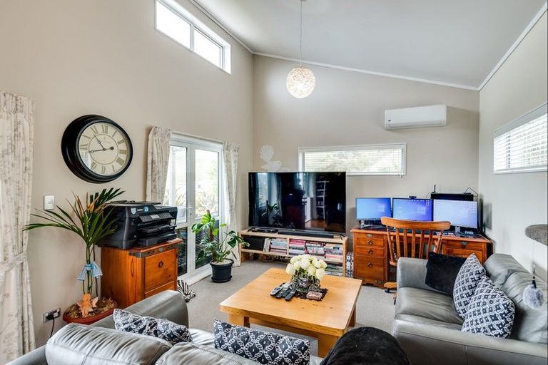 Photo of property in 755 Main North Road, Bay View, Napier, 4182