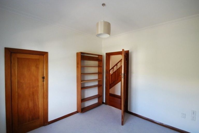 Photo of property in 41 Farm Road, Northland, Wellington, 6012