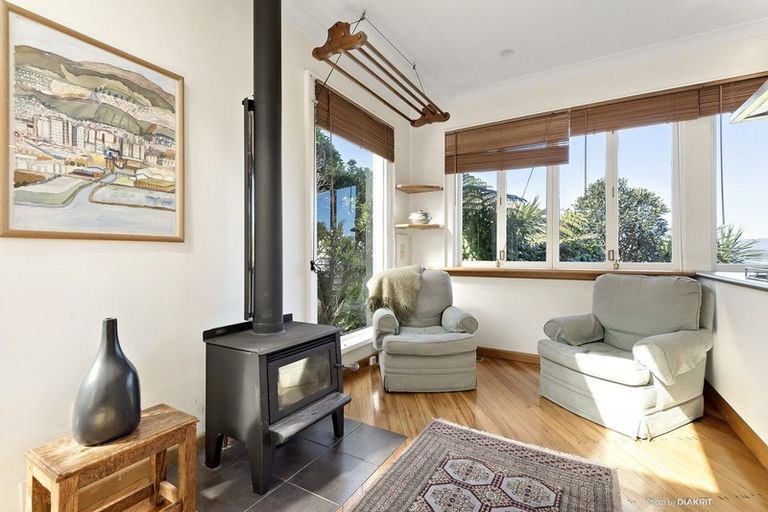 Photo of property in 165 Onslow Road, Khandallah, Wellington, 6035