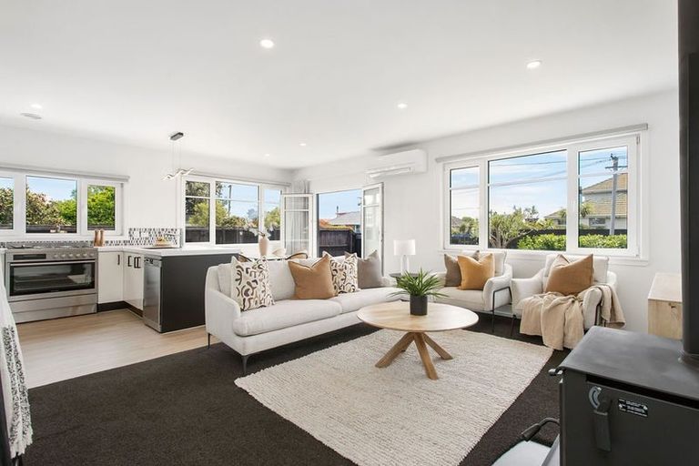 Photo of property in 59 Pacific Road, North New Brighton, Christchurch, 8083