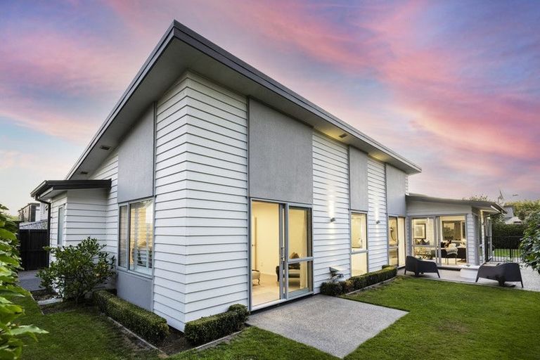 Photo of property in 3b Taylors Avenue, Bryndwr, Christchurch, 8052