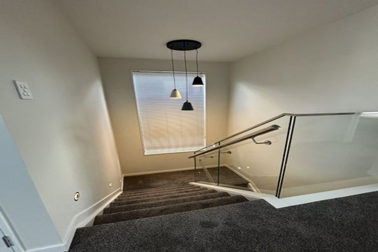 Photo of property in 24 Clara Road, Silverdale, 0932