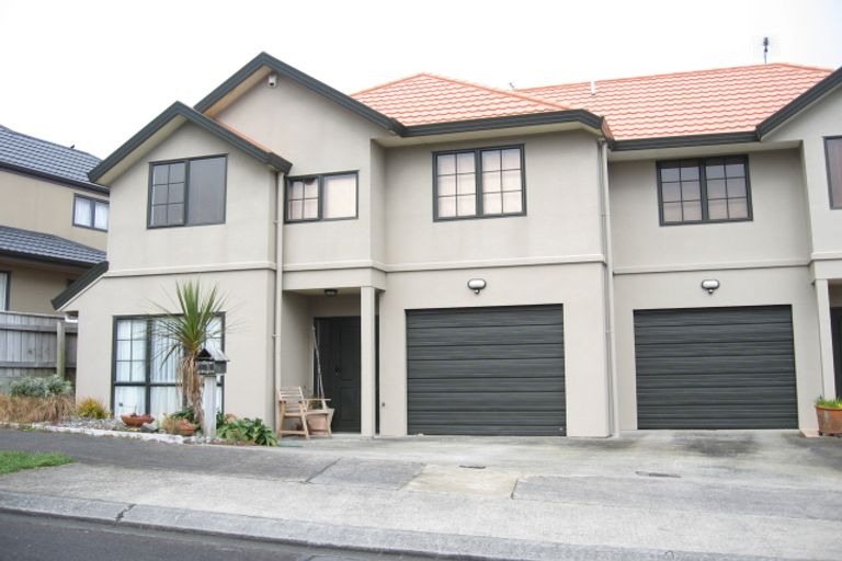 Photo of property in 32a Landsdowne Terrace, Karori, Wellington, 6012