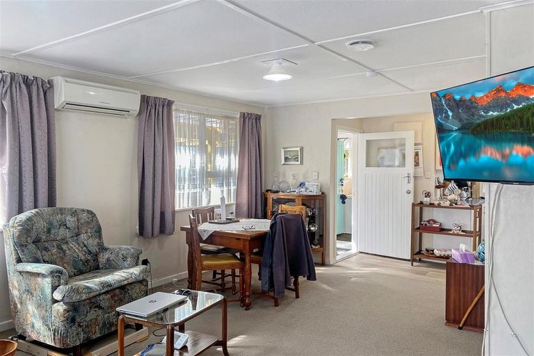 Photo of property in 35 Park Road, Western Heights, Rotorua, 3015