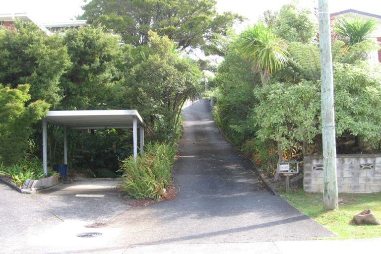 Photo of property in 21 Parr Terrace, Castor Bay, Auckland, 0620