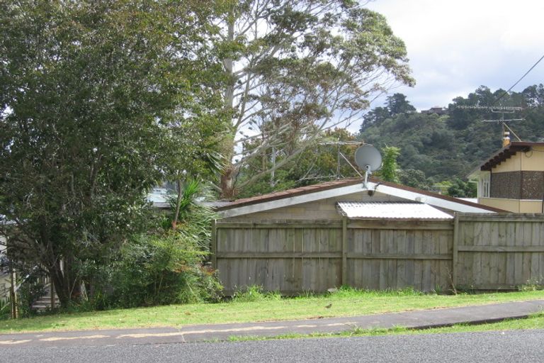 Photo of property in 2/20 Rambler Crescent, Beach Haven, Auckland, 0626