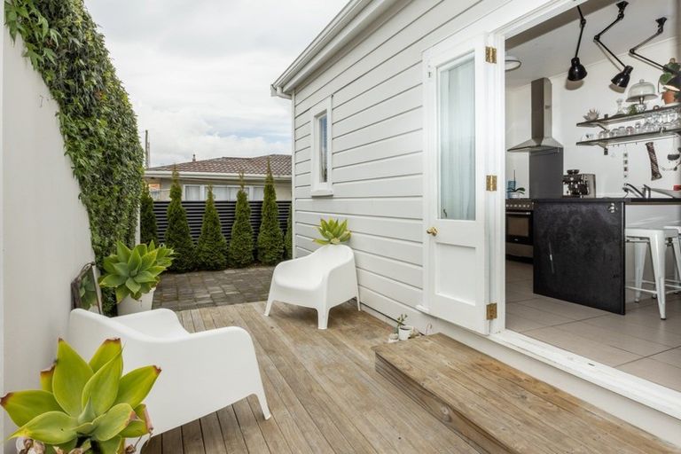 Photo of property in 511 Southampton Street West, Hastings, 4122