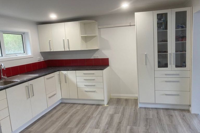 Photo of property in 1093 Makara Road, Makara Beach, Karori, 6972