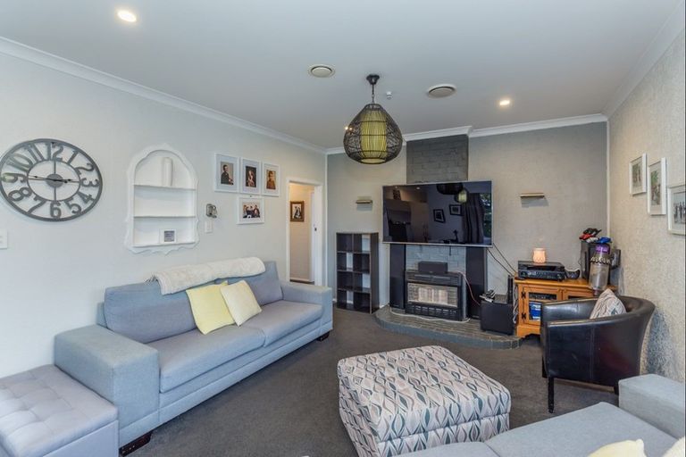 Photo of property in 15 Argyle Avenue, Levin, 5510