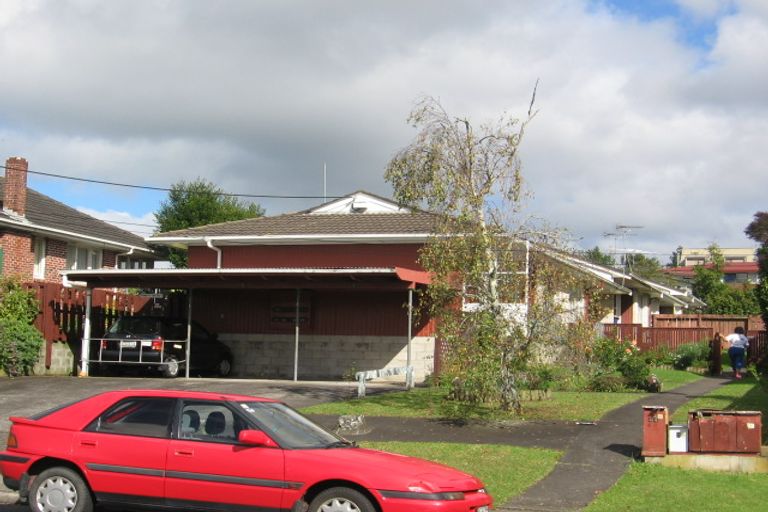 Photo of property in 4/44 Rua Road, Glen Eden, Auckland, 0602