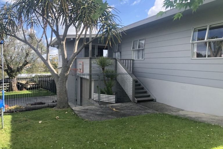 Photo of property in 1 Moa Place, Onerahi, Whangarei, 0110