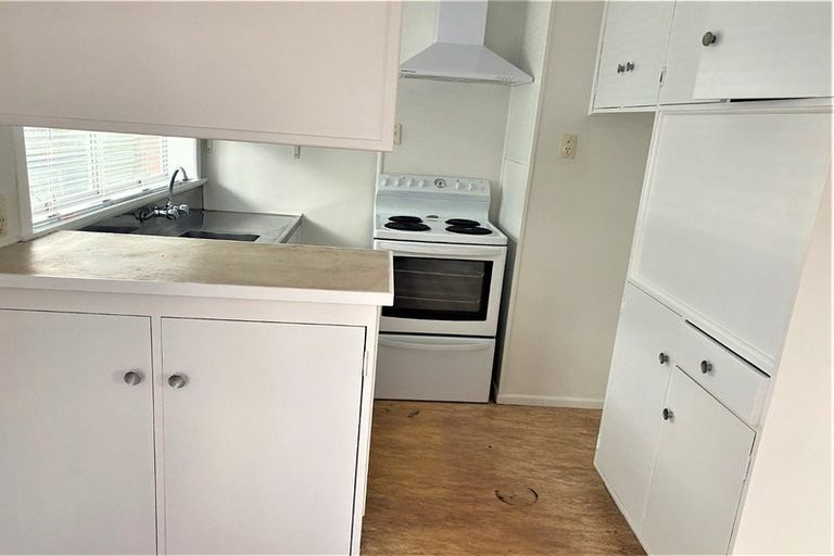 Photo of property in 50 Seabrook Avenue, New Lynn, Auckland, 0600