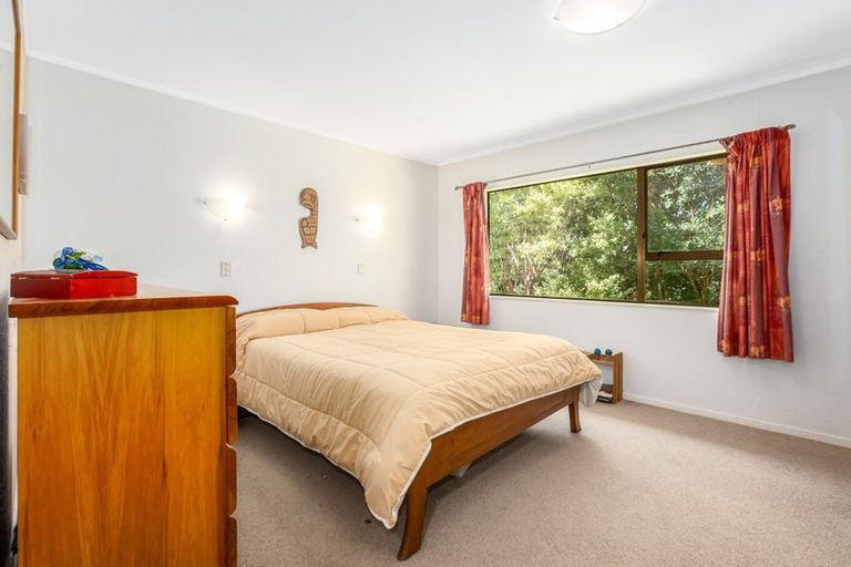 Photo of property in 23 Exploration Way, Whitby, Porirua, 5024