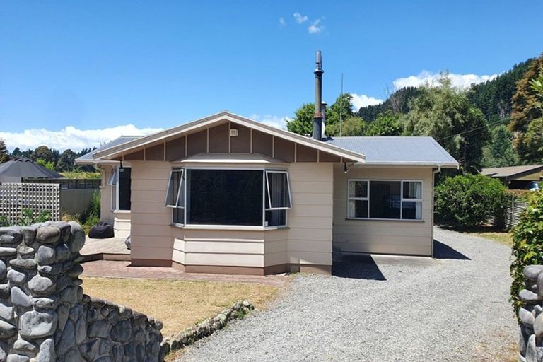 Photo of property in 39 Te Herekiekie Street, Turangi, 3334