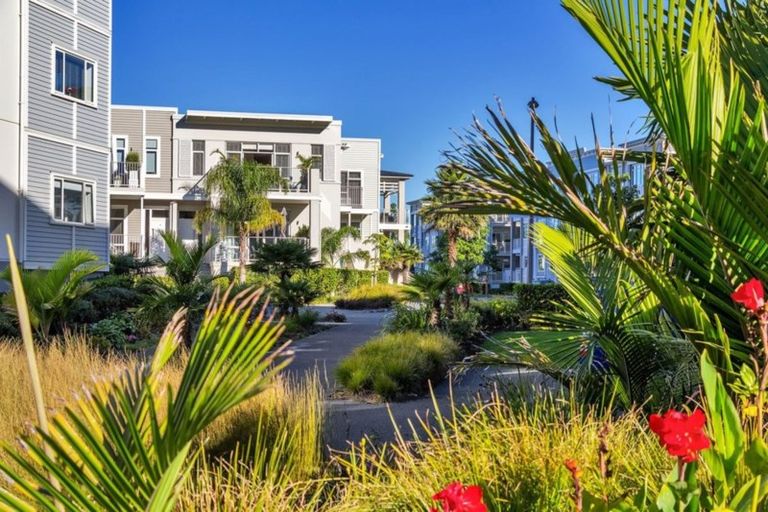 Photo of property in 9 Eaves Bush Parade, Orewa, 0931