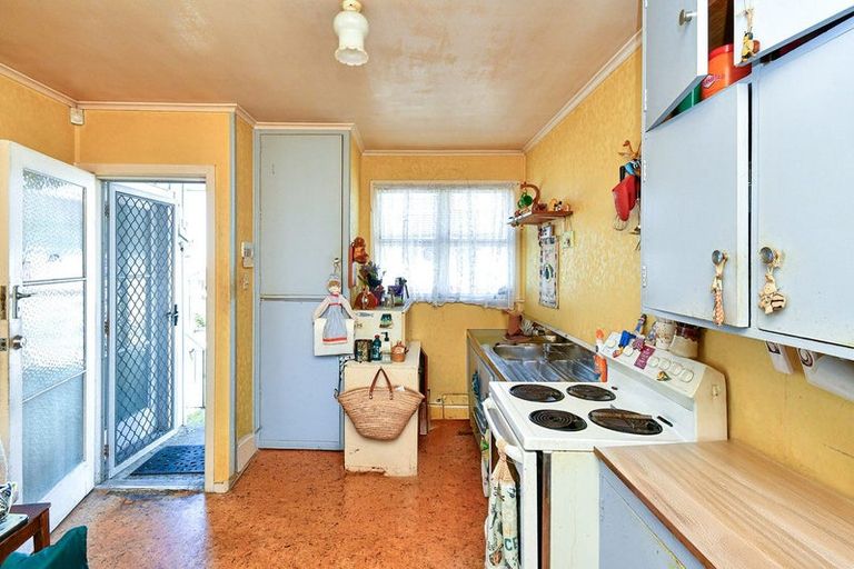 Photo of property in 59 Myers Road, Manurewa East, Auckland, 2102