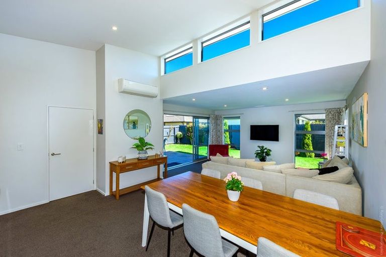 Photo of property in 10 Meyer Crescent, Halswell, Christchurch, 8025