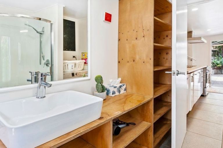 Photo of property in 7 Ferndale Drive, Snells Beach, 0920