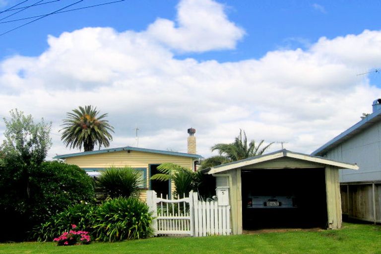 Photo of property in 5 Scarborough Road, Waihi Beach, 3611