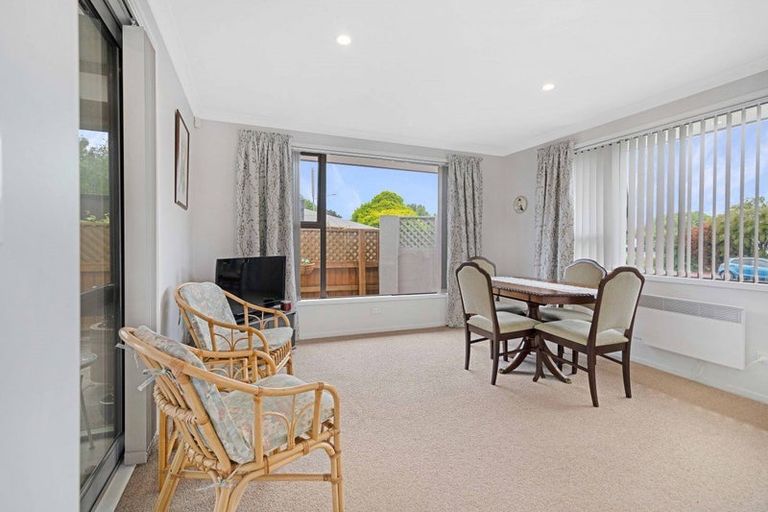 Photo of property in 1/61 Colombo Street, Cashmere, Christchurch, 8022
