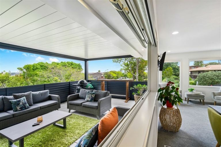 Photo of property in 22 Tercel Place, Sunnyhills, Auckland, 2010