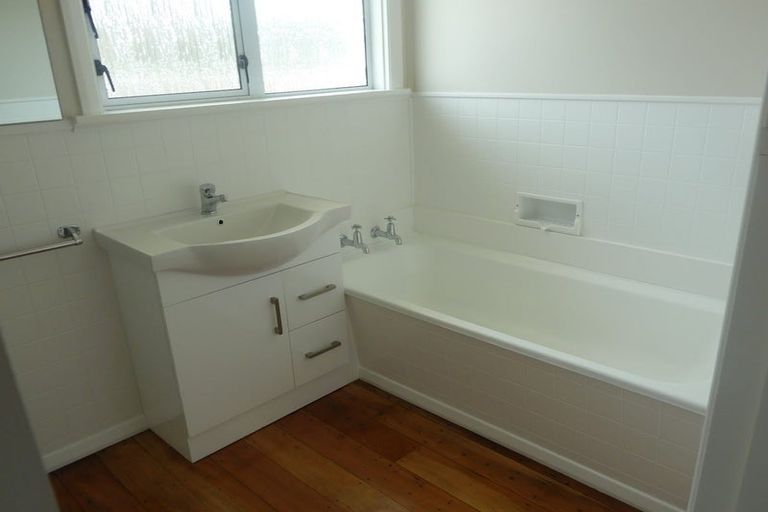 Photo of property in 1085 Fergusson Drive, Clouston Park, Upper Hutt, 5018