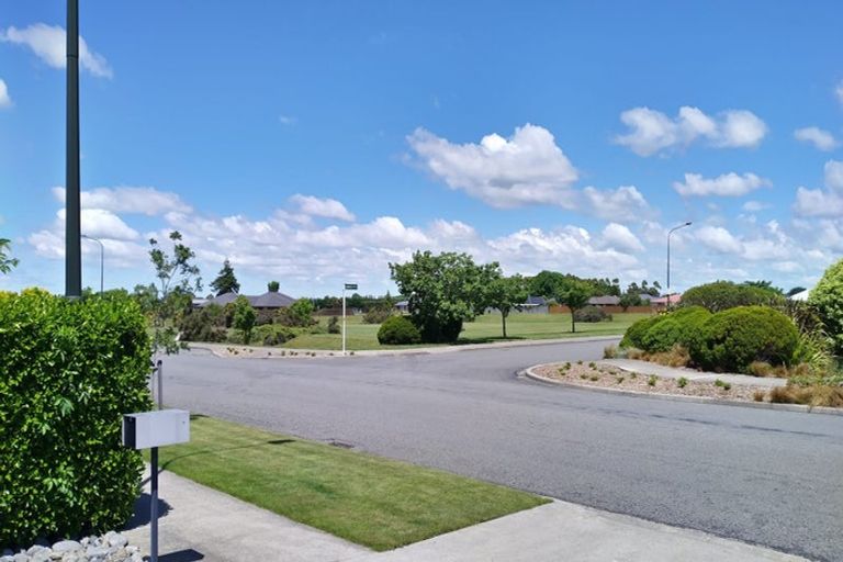 Photo of property in 14 Acacia Avenue, Rangiora, 7400