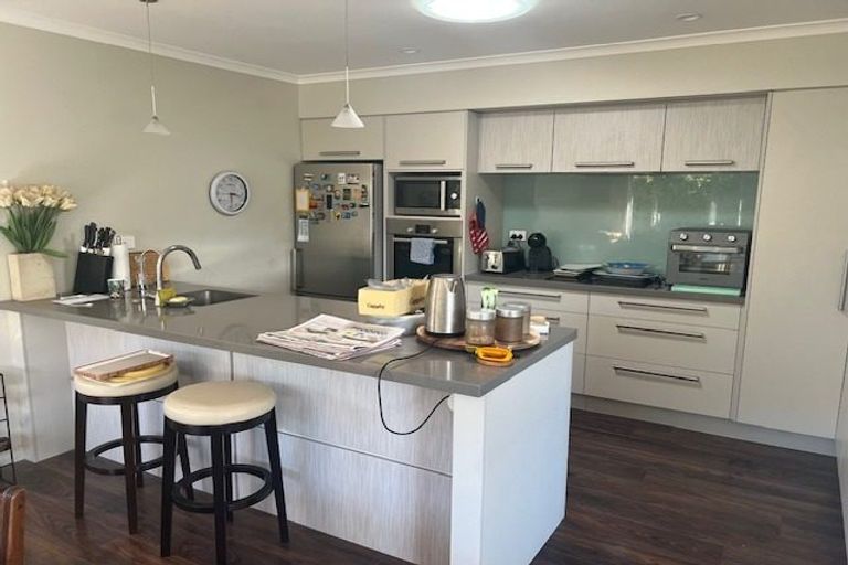 Photo of property in 17 Saltwood Lane, Bethlehem, Tauranga, 3110