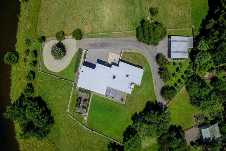 Photo of property in 371d Mangorei Road, Merrilands, New Plymouth, 4312