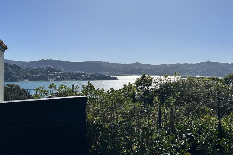 Photo of property in 8 Countess Close, Maupuia, Wellington, 6022