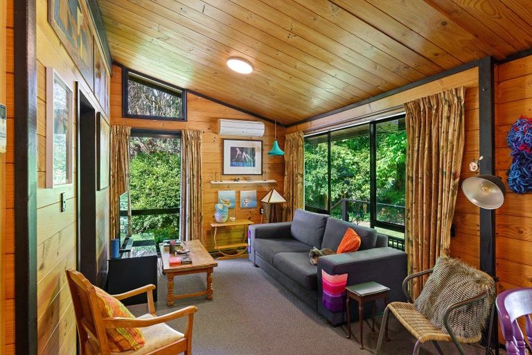 Photo of property in 16 Lupin Road, Otaki, 5512