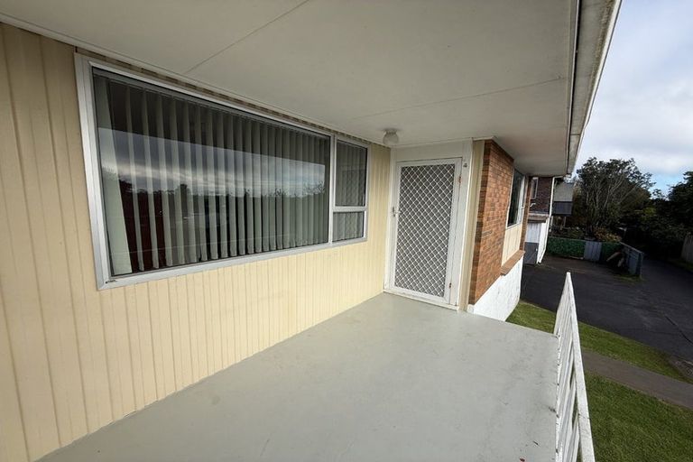 Photo of property in 4/48 Mcleod Road, Henderson, Auckland, 0612