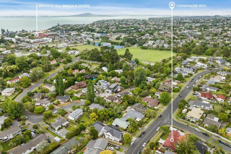 Photo of property in 103 Stapleford Crescent, Browns Bay, Auckland, 0630