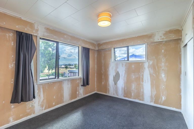 Photo of property in 75 Kennedy Drive, Levin, 5510