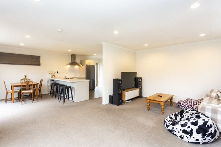 Photo of property in 2/274 Burwood Road, Burwood, Christchurch, 8083