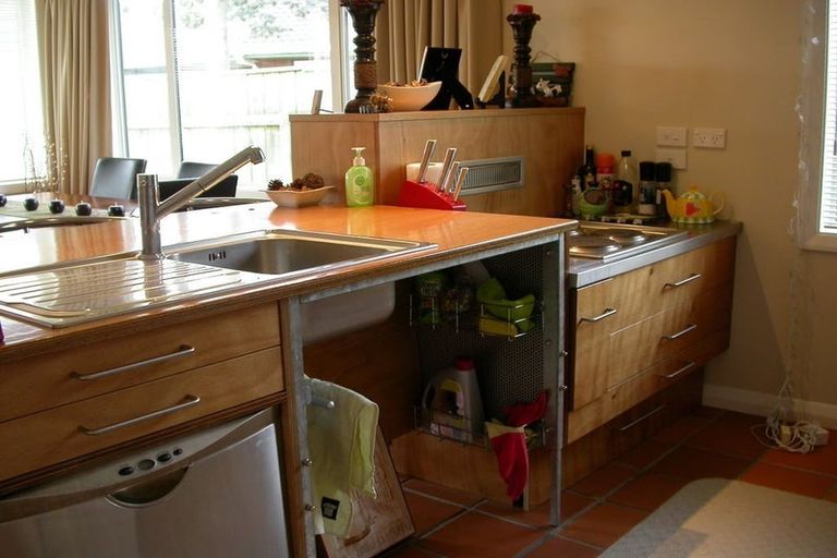 Photo of property in 40 Hall Crescent, Epuni, Lower Hutt, 5011