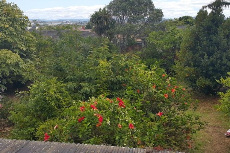 Photo of property in 3 Lewis Road, Pakuranga, Auckland, 2010