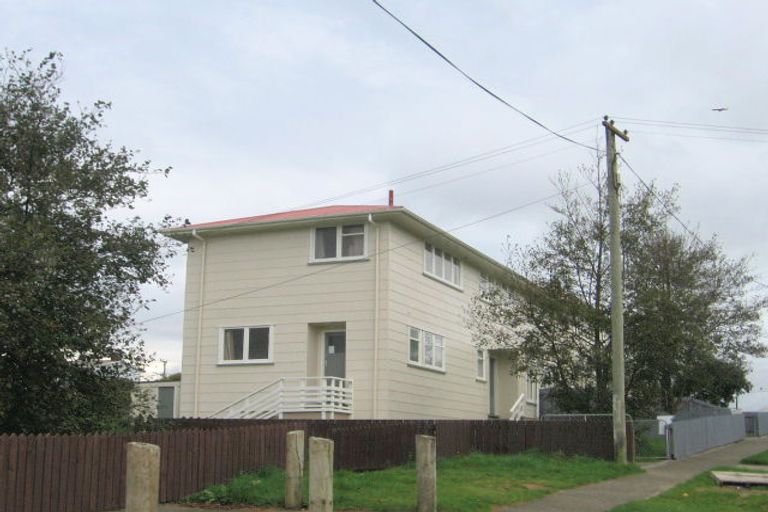 Photo of property in 45 Tremewan Street, Tawa, Wellington, 5028