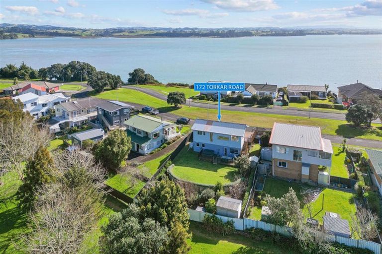 Photo of property in 172 Torkar Road, Clarks Beach, 2122