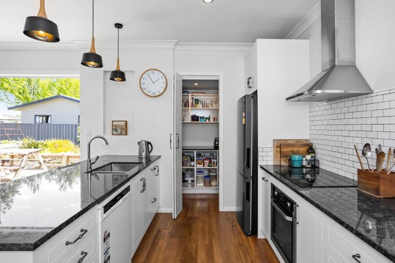 Photo of property in 912 Clive Street, Akina, Hastings, 4122