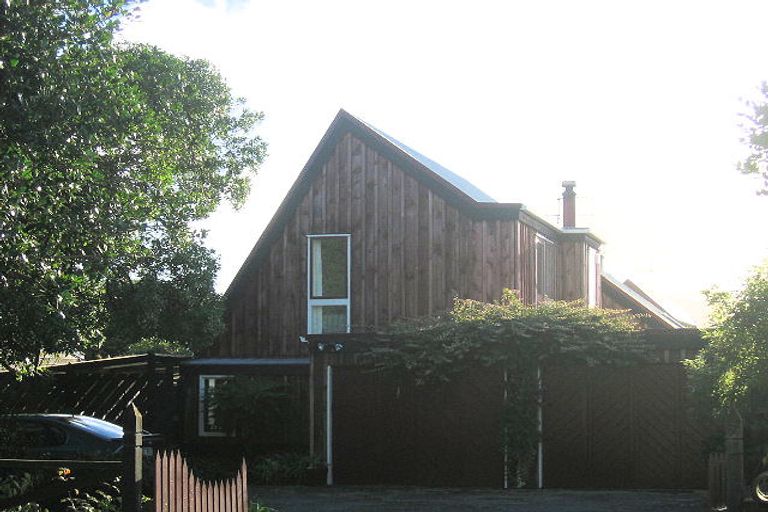 Photo of property in 7 Falla Street, Paraparaumu Beach, Paraparaumu, 5032