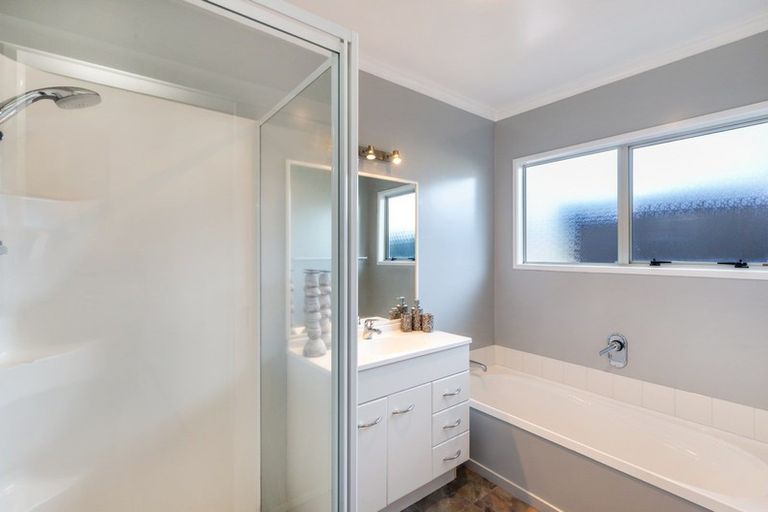 Photo of property in 1/56 Stanley Street, Wharewaka, Taupo, 3330