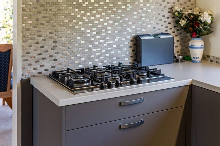 Photo of property in 23 Exploration Way, Whitby, Porirua, 5024