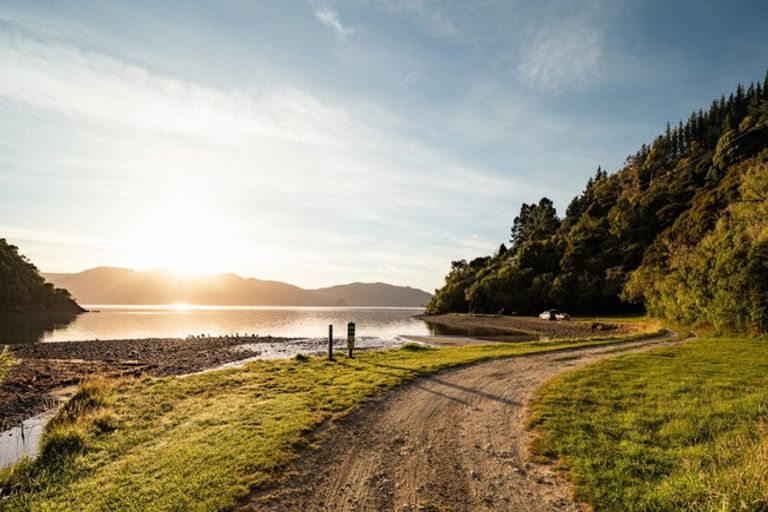 Photo of property in 1818 Port Underwood Road, Port Underwood, Picton, 7281