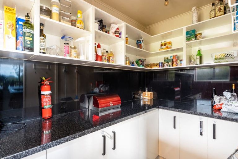 Photo of property in 5h Pembroke Street, Westown, New Plymouth, 4310