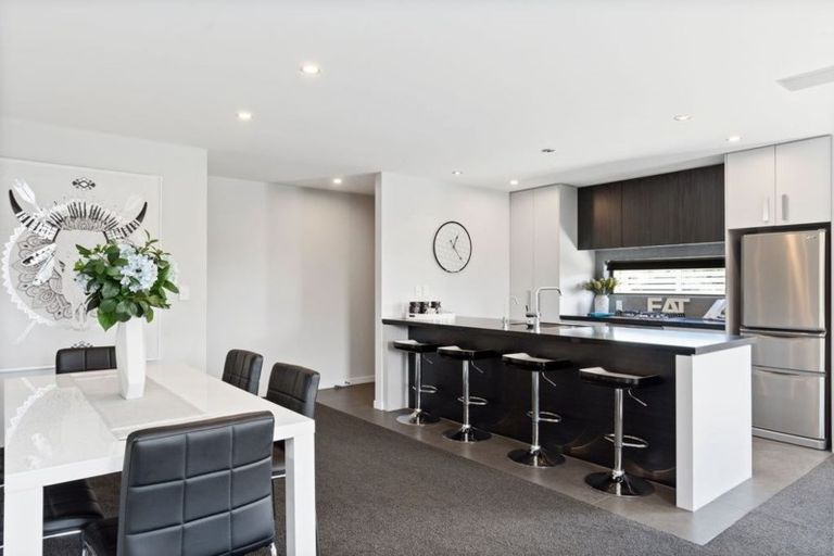 Photo of property in 17 Butterworth Crescent, Papamoa Beach, Papamoa, 3118