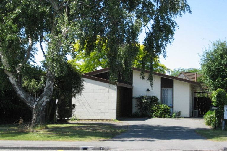 Photo of property in 460 Wairakei Road, Burnside, Christchurch, 8053