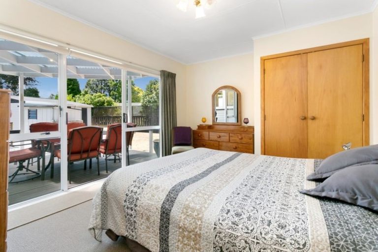 Photo of property in 34 Aubrey Crescent, Rainbow Point, Taupo, 3330